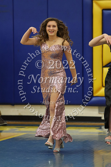 CHS_senior fashion show_56