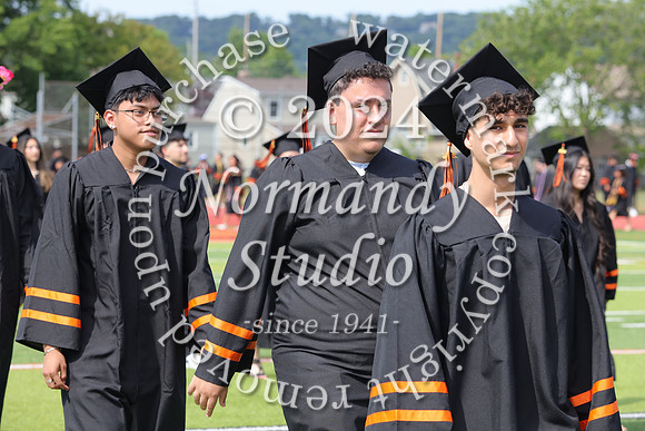 SVL_grad_candids_039