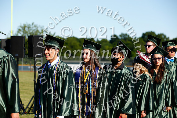 CNH_006_grad_candids