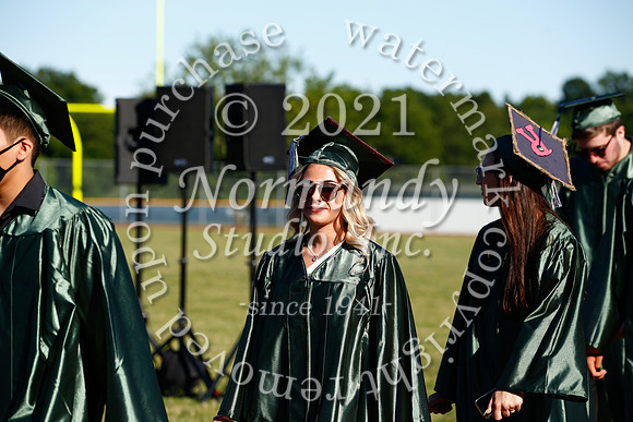 CNH_007_grad_candids