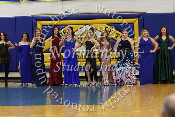 CHS_senior fashion show_40