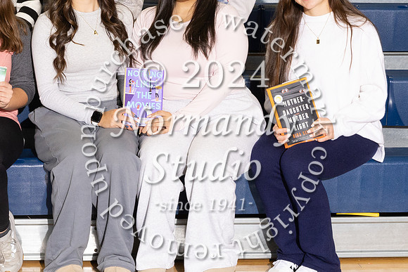 ALJ_clubs_right_side_39