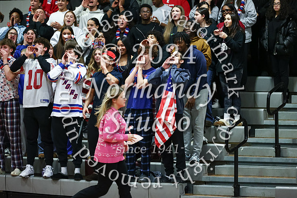 MAT_fans_24