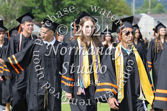 SVL_grad_candids_036