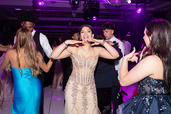 TOT_prom-dance_58