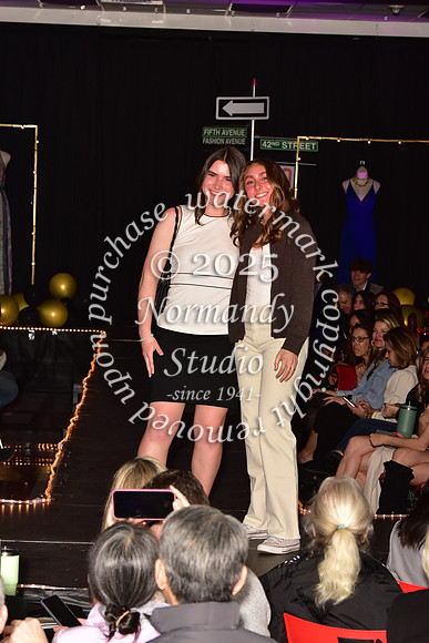BER_fashion show_32