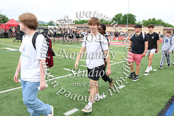 HCH_grad_rehearsal_024