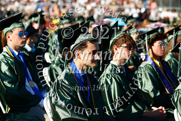 CNH_057_grad_candids