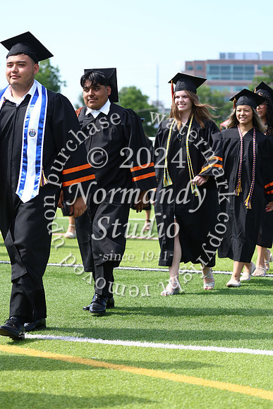 SVL_grad_candids_343
