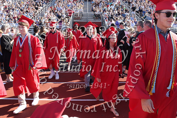 LIB_grad_candids_054