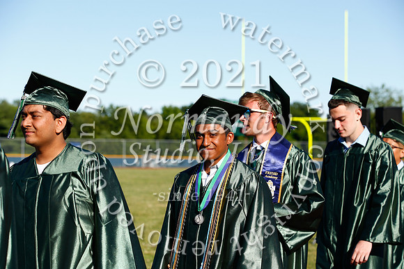 CNH_009_grad_candids