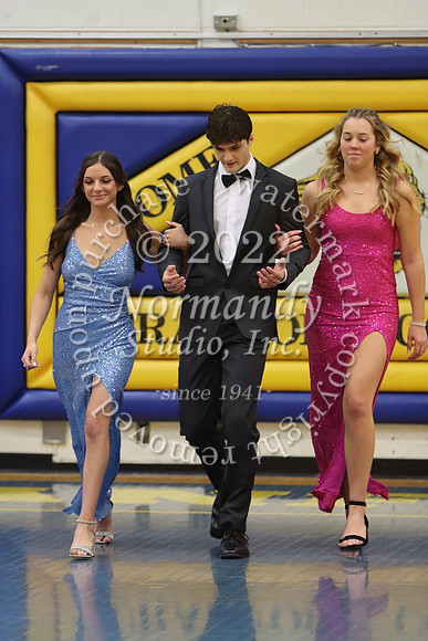CHS_senior fashion show_28
