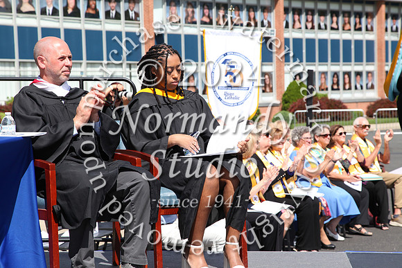UCH_candids_PT_752