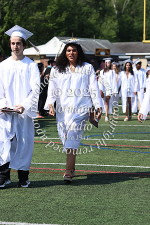 WTG_grad-candids_11