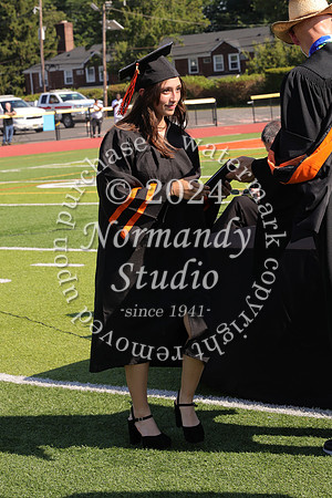 SVL_diplomas_left_346