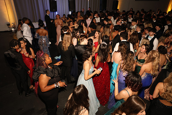 FTH_dancing_250