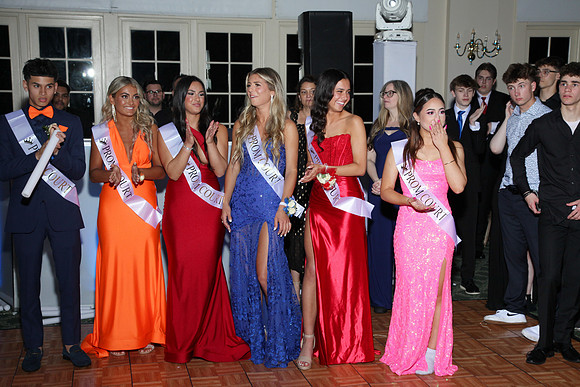 FTH_prom_court_427
