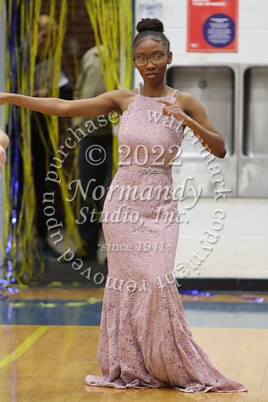 CHS_senior fashion show_10