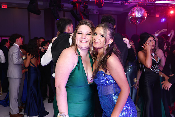 TOT_prom-inside_35