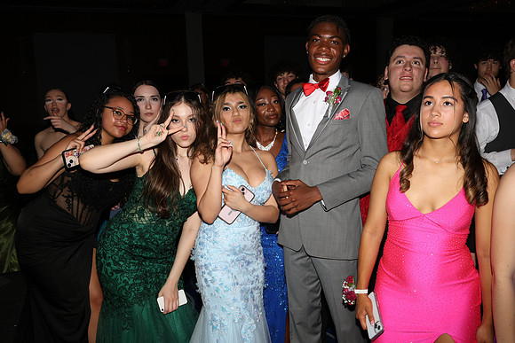 SVL_jr_sr_prom_329
