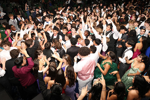 SVL_jr_sr_prom_237