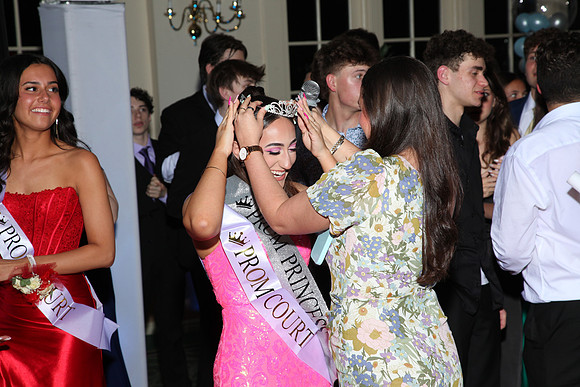 FTH_prom_court_430