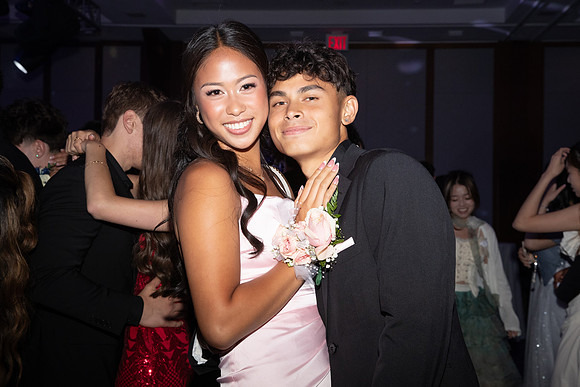 TOT_prom-inside_12
