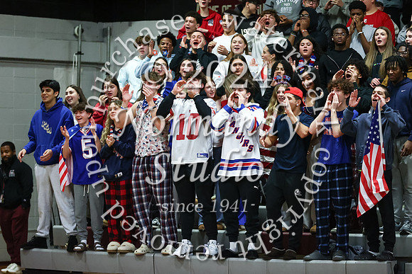 MAT_fans_22