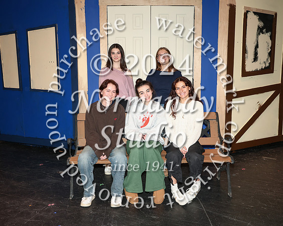 WHS_cast_01