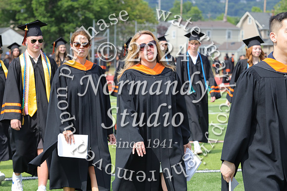 SVL_grad_candids_031