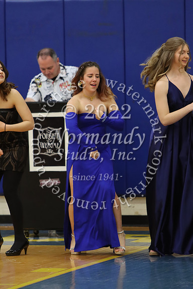 CHS_senior fashion show_43