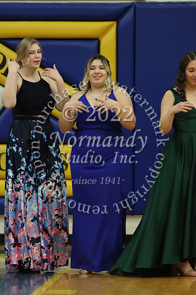 CHS_senior fashion show_51