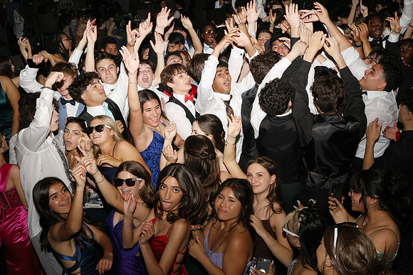 SVL_jr_sr_prom_261