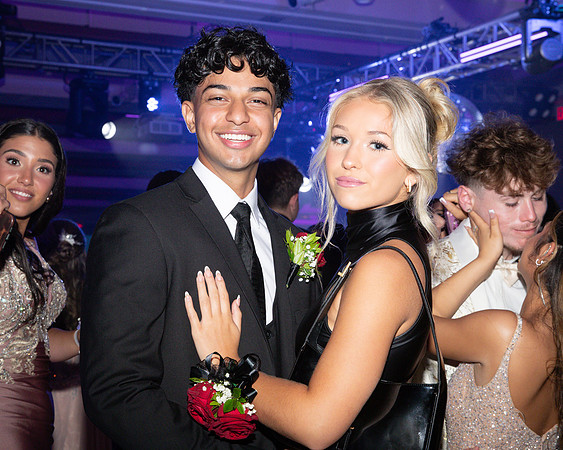 TOT_prom-inside_11