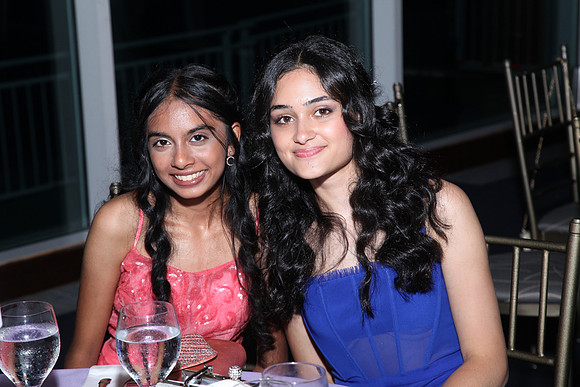 TOT_table_photos_1044