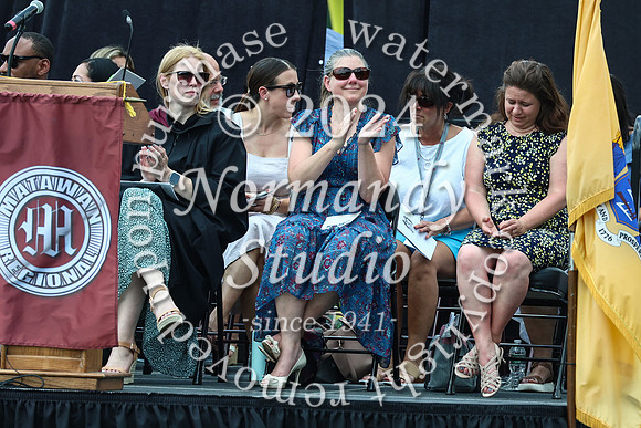 MAT_candids_057