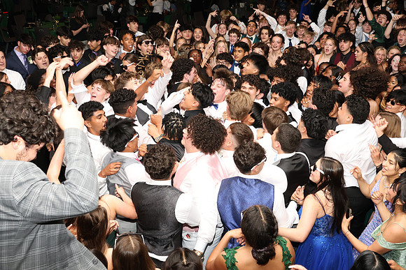 SVL_jr_sr_prom_228