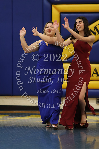 CHS_senior fashion show_60