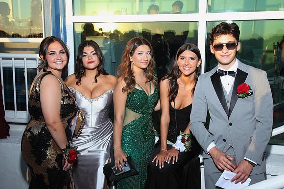 TOT_pier_candids_830