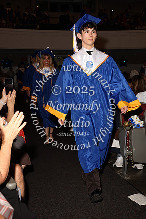 CHS_grad_candids_009