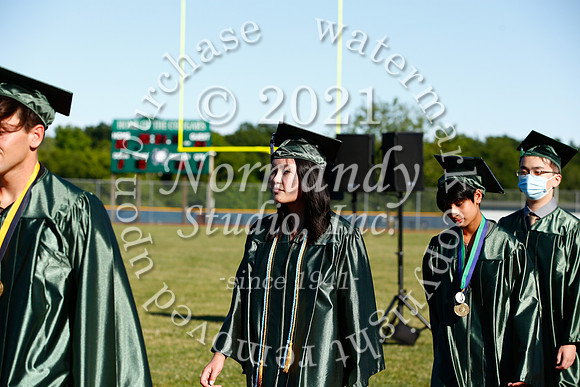 CNH_018_grad_candids