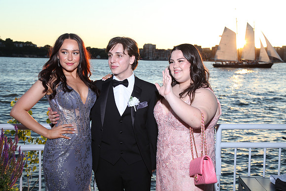 TOT_pier_candids_843
