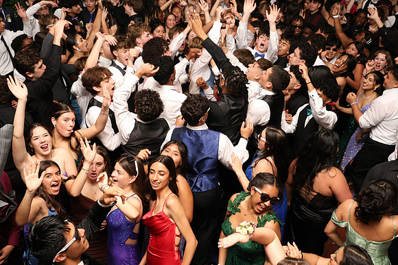 SVL_jr_sr_prom_225
