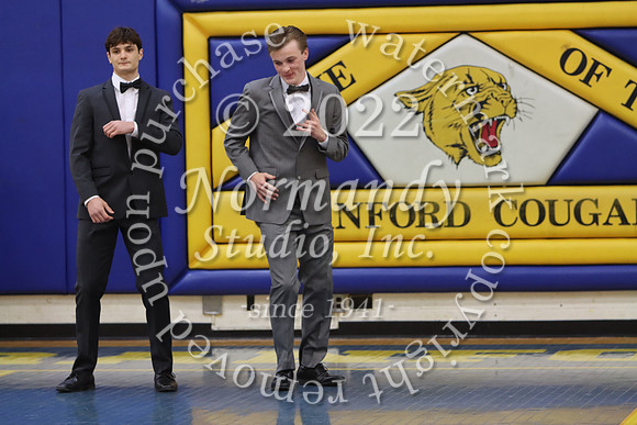 CHS_senior fashion show_30