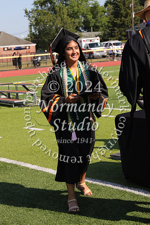 SVL_diplomas_left_297