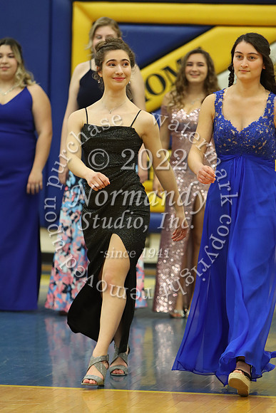 CHS_senior fashion show_63