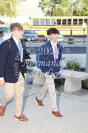 CBA_fr-arriving_08